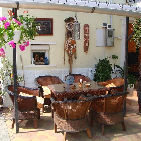 Holiday Vendeghaz Es Szabadidokert Jardanhaza Exterior foto