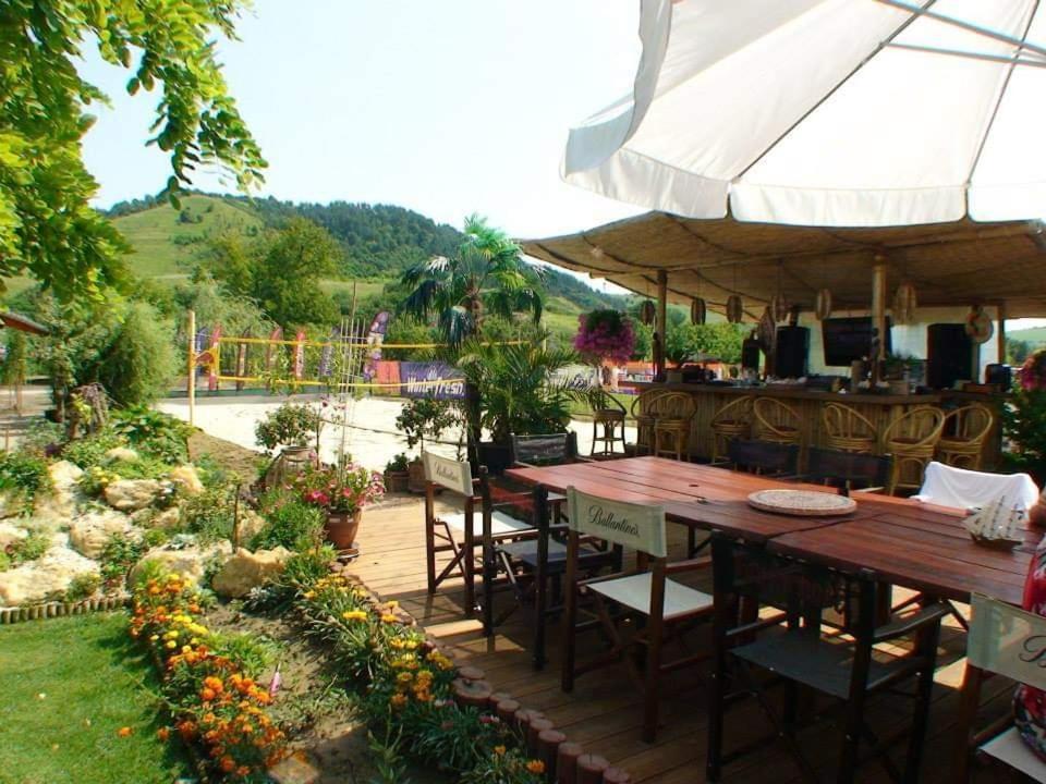 Holiday Vendeghaz Es Szabadidokert Jardanhaza Exterior foto