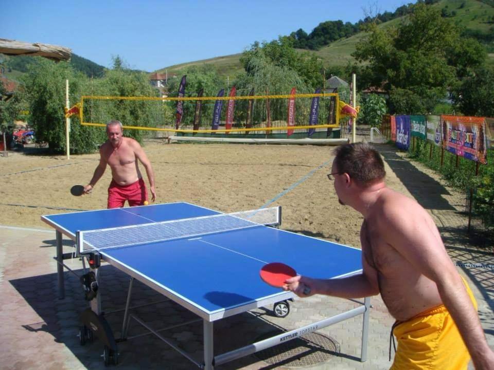 Holiday Vendeghaz Es Szabadidokert Jardanhaza Exterior foto
